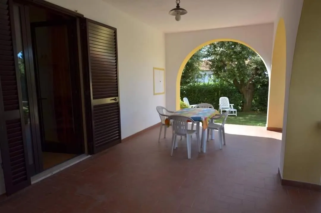 Trilocale In Campagna Con Giardino 
